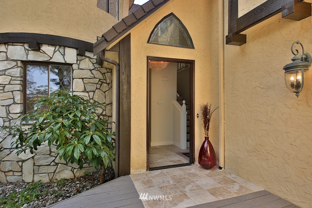 1399 West Beach Road Oak Harbor, WA 98277 - Photo 5 of 25