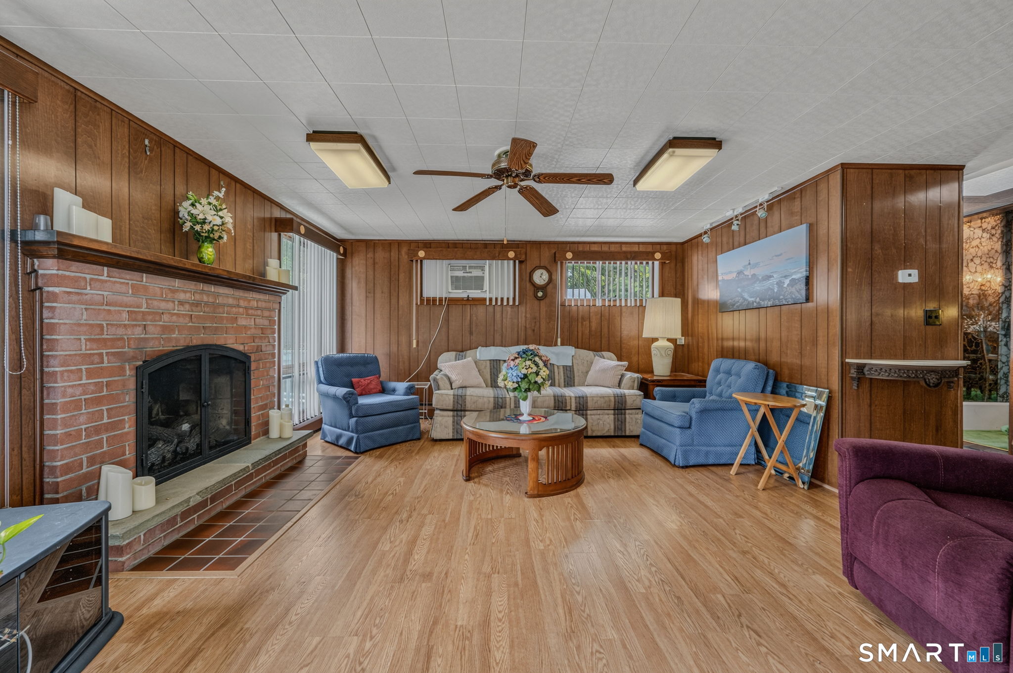 47 Shore Road Waterford, CT 06385 - Photo 18 of 35
