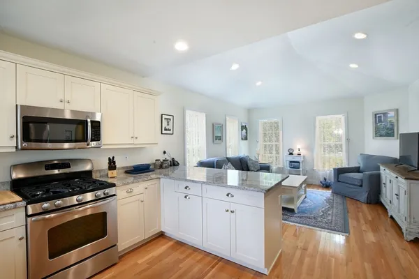$799,000 | 16 Amberwood Court, Unit 16, Bourne, MA 02532