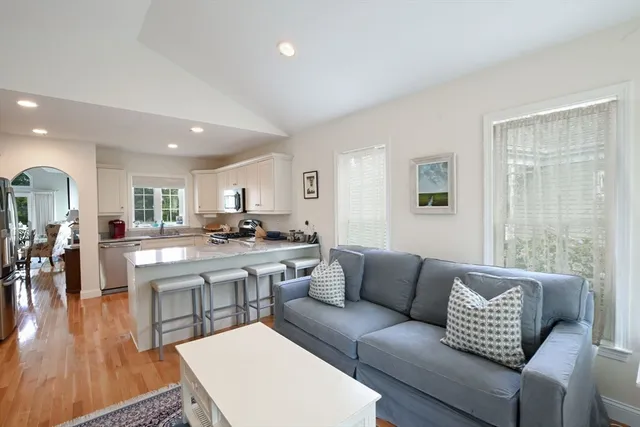 $799,000 | 16 Amberwood Court, Unit 16, Bourne, MA 02532