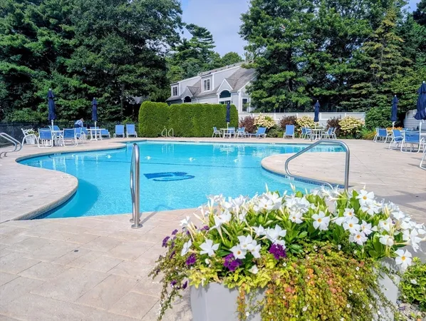 $799,000 | 16 Amberwood Court, Unit 16, Bourne, MA 02532