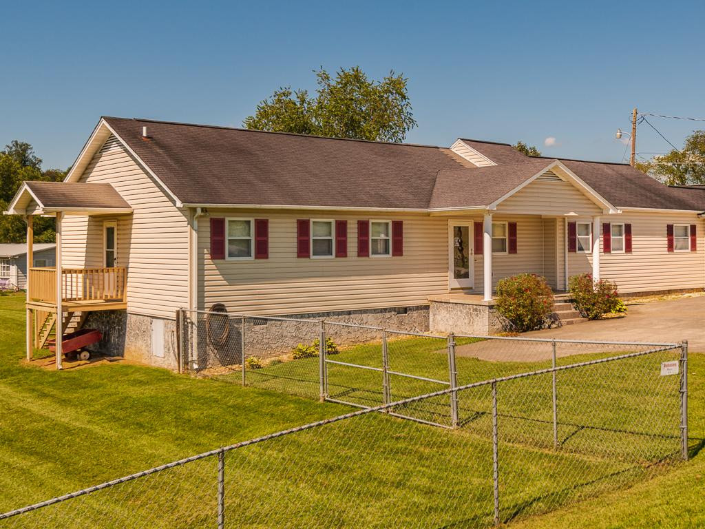 1628 Hickory Tree Road Bristol, TN 37620 - Photo 11 of 33 Photo 11
