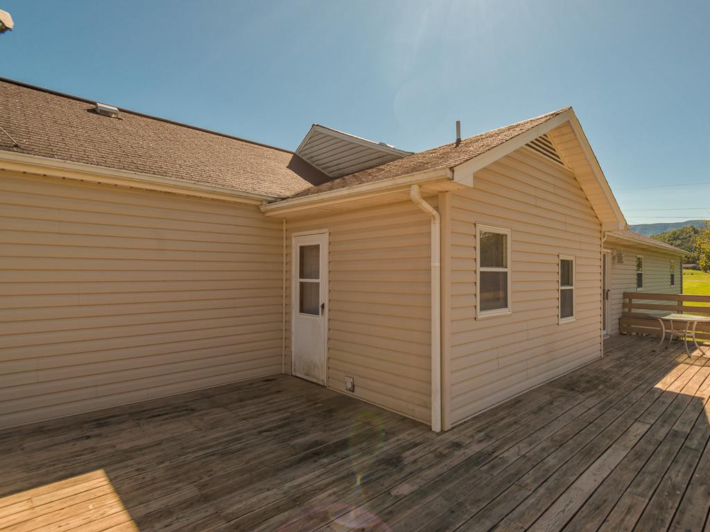 1628 Hickory Tree Road Bristol, TN 37620 - Photo 7 of 33 Photo 7