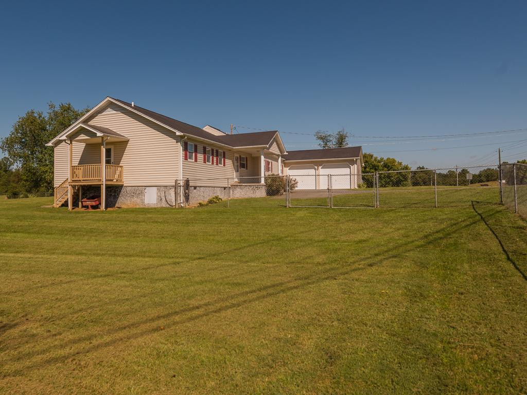 1628 Hickory Tree Road Bristol, TN 37620 - Photo 10 of 33 Photo 10