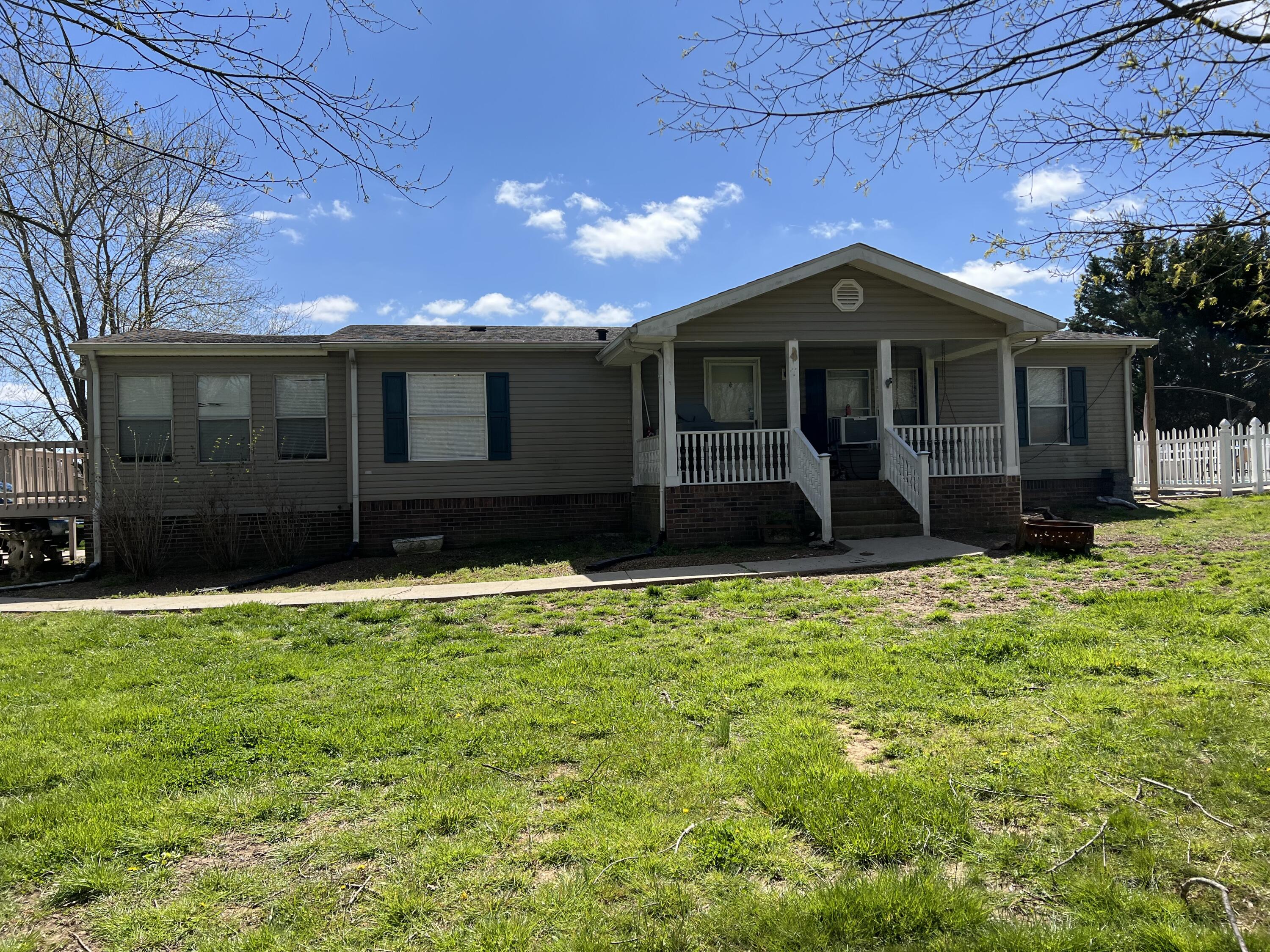 1135 Strawhill Road Southeast Cleveland, TN 37323 - Photo 1 of 14 1135 Strawhill Rd Front View