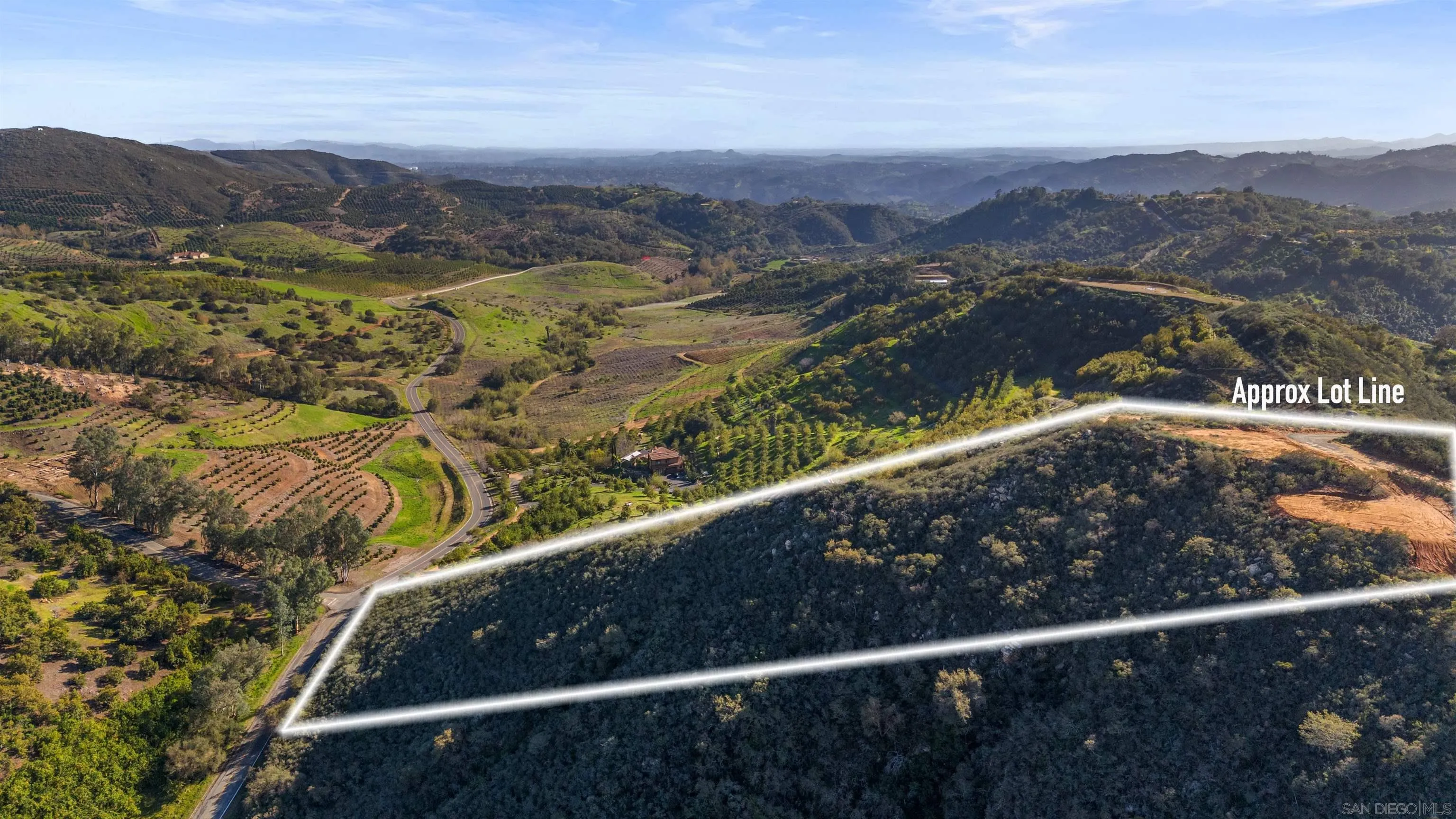 555 Calle Jardin, Unit 1 Temecula, CA 92590 - Photo 8 of 22 a view of city and mountain