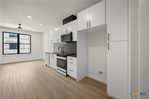 $299,000 | 634 Central Parkway, Unit 1204, New Braunfels, TX 78130