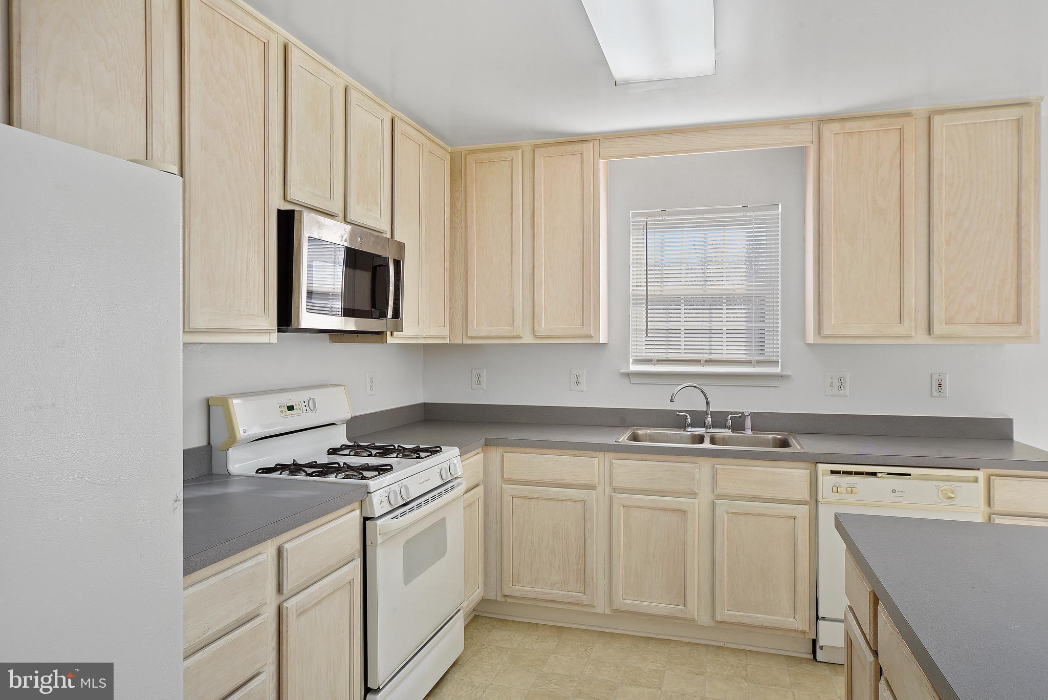 4606 Ashforth Way Owings Mills, MD 21117 - Photo 13 of 36 AMPLE CABINET SPACE
