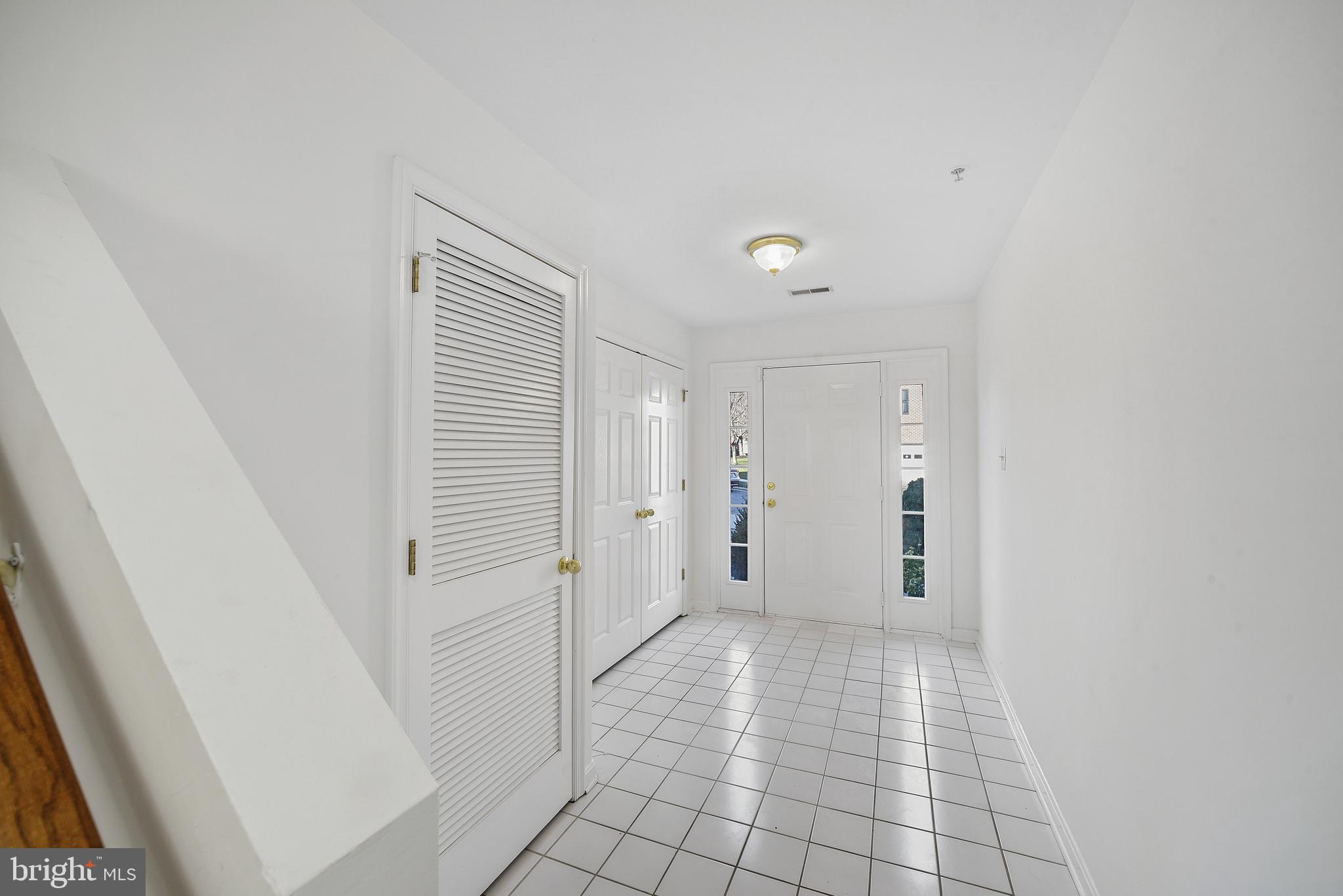 4606 Ashforth Way Owings Mills, MD 21117 - Photo 3 of 36 ENTRY FOYER