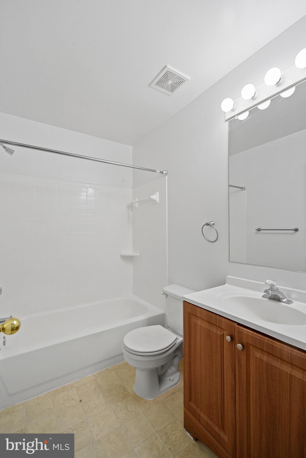 4606 Ashforth Way Owings Mills, MD 21117 - Photo 23 of 36