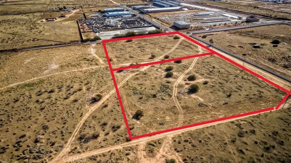 0 C Hesperia, CA 92345 - Photo 8 of 10 a view of a wooden door