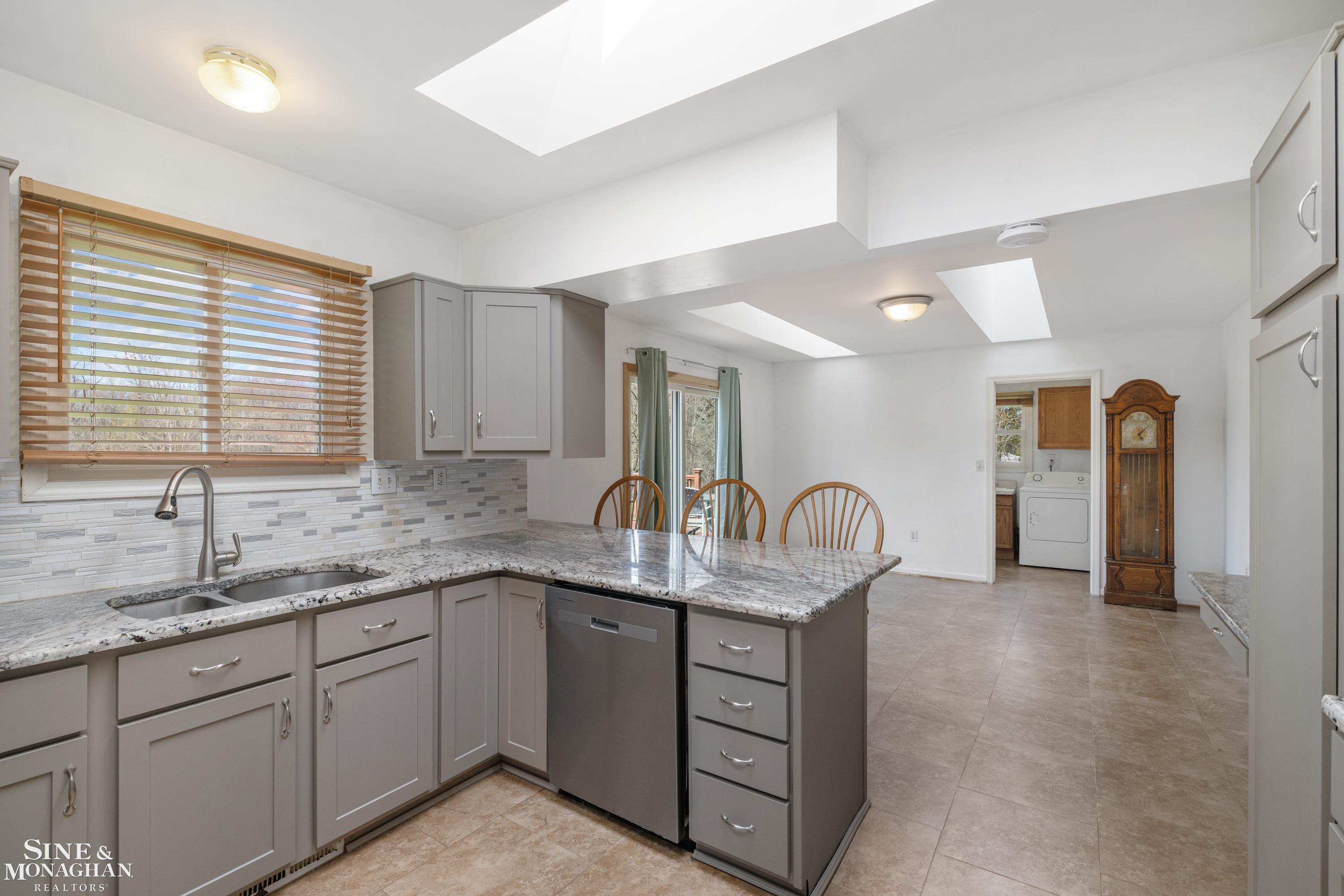 8250 Hannan Road Wayne, MI 48184 - Photo 11 of 29 Gallery Image 11