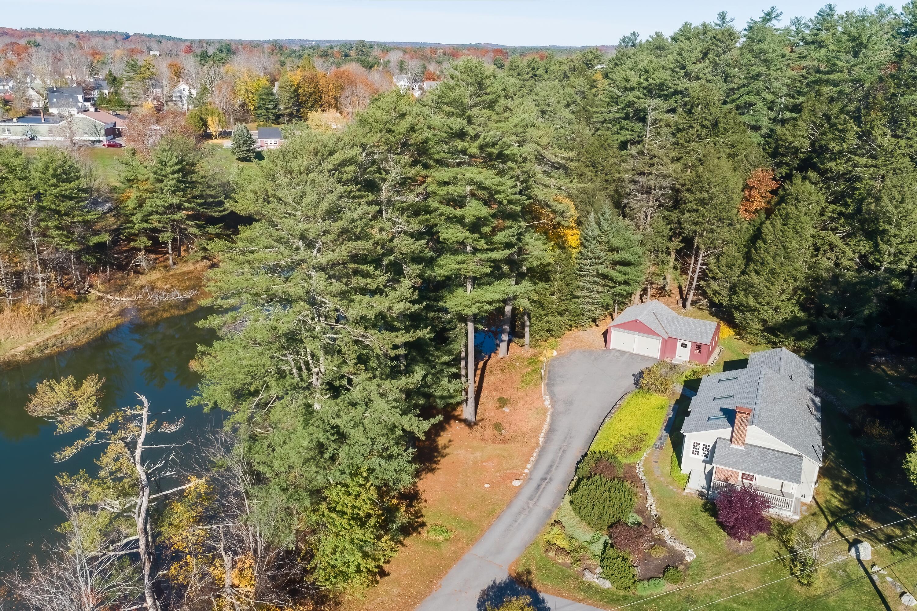 50 Bristol Road Damariscotta, ME 04543 - Photo 7 of 58 20221028_50_Bristol_0576