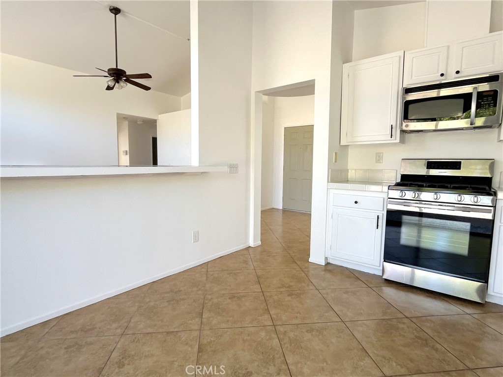 65836 Avenida Cadena Desert Hot Springs, CA 92240 - Photo 9 of 24