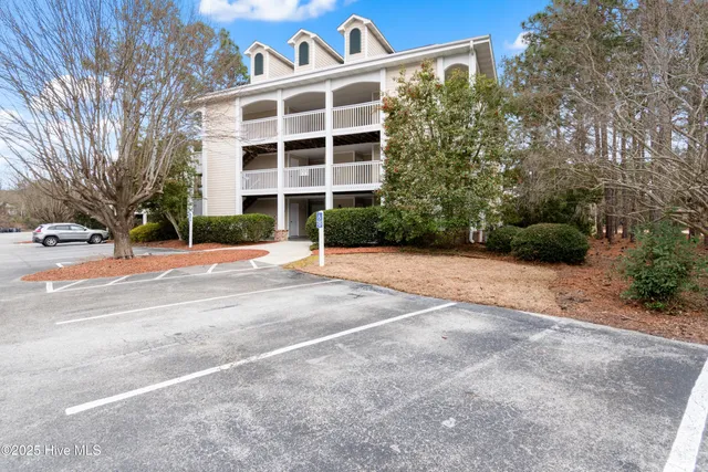 $2,400 | 3350 Club Villas Drive, Unit 504, Southport, NC 28461