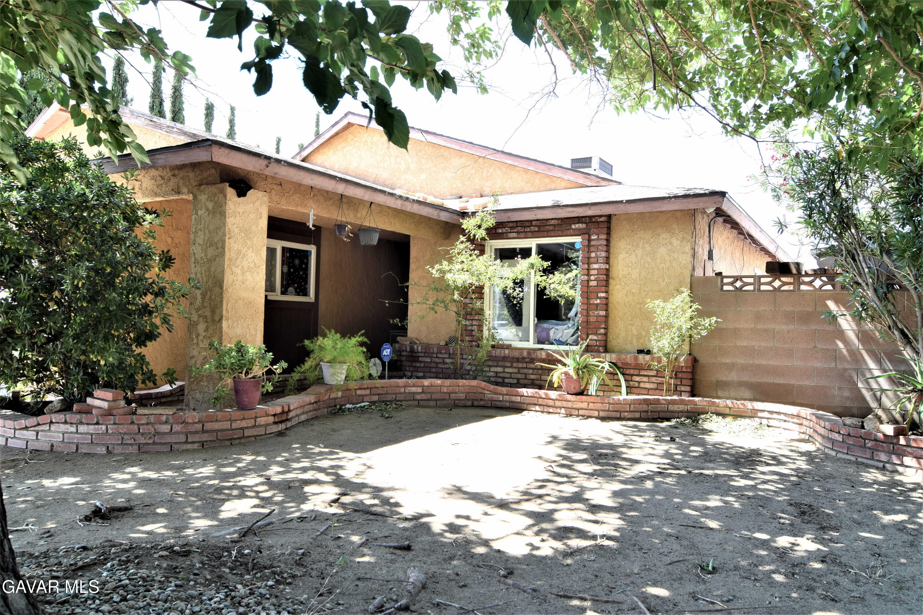 2905 East Ave R-11 Palmdale, CA 93550 - Photo 5 of 29 024