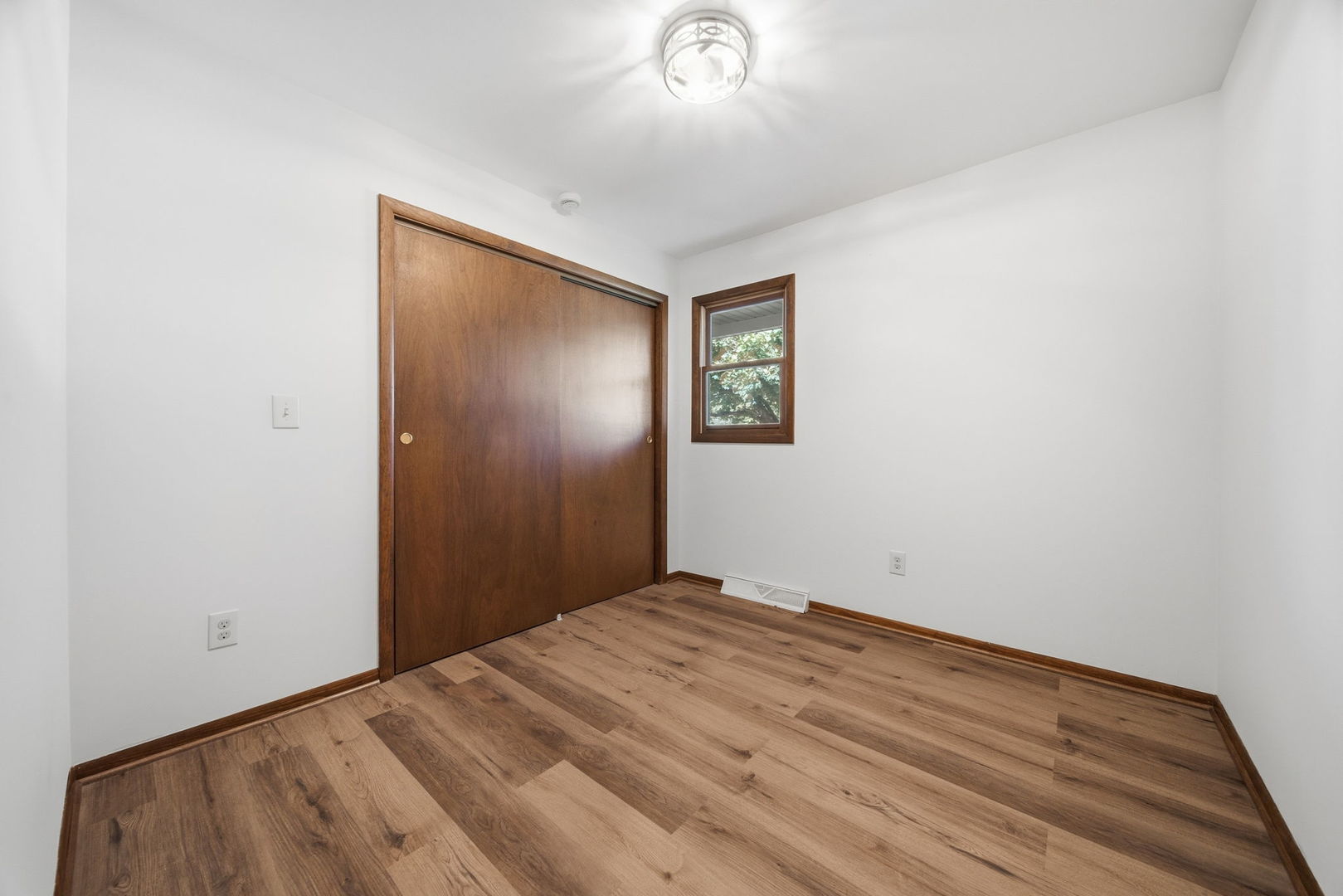 909 Knollside Road New Lenox, IL 60451 - Photo 26 of 35