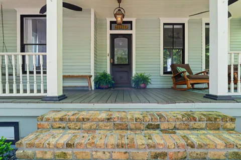 $995,000 | 2910 Houston Avenue, Houston, TX 77009