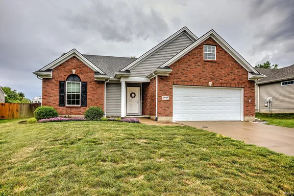 $309,900 | 3025 Paradise Circle, Newburgh, IN 47630
