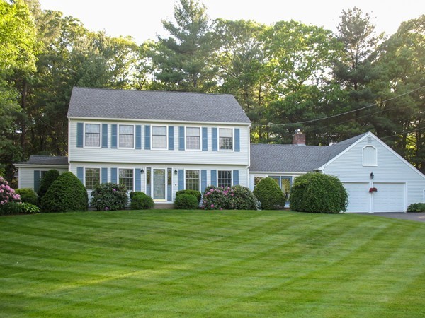 4 Robert Road Acton, MA 01720 - Photo 1 of 26 Gallery Image 1