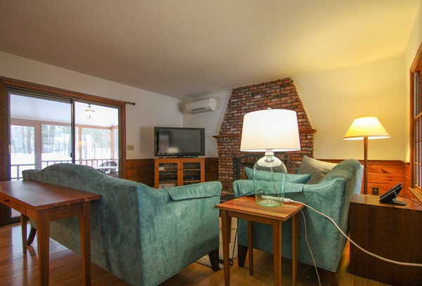 4 Robert Road Acton, MA 01720 - Photo 3 of 26 Gallery Image 3