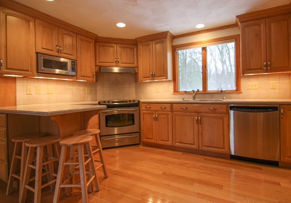 4 Robert Road Acton, MA 01720 - Photo 8 of 26 Gallery Image 8