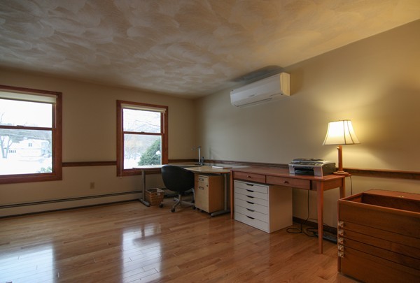4 Robert Road Acton, MA 01720 - Photo 10 of 26 Gallery Image 10