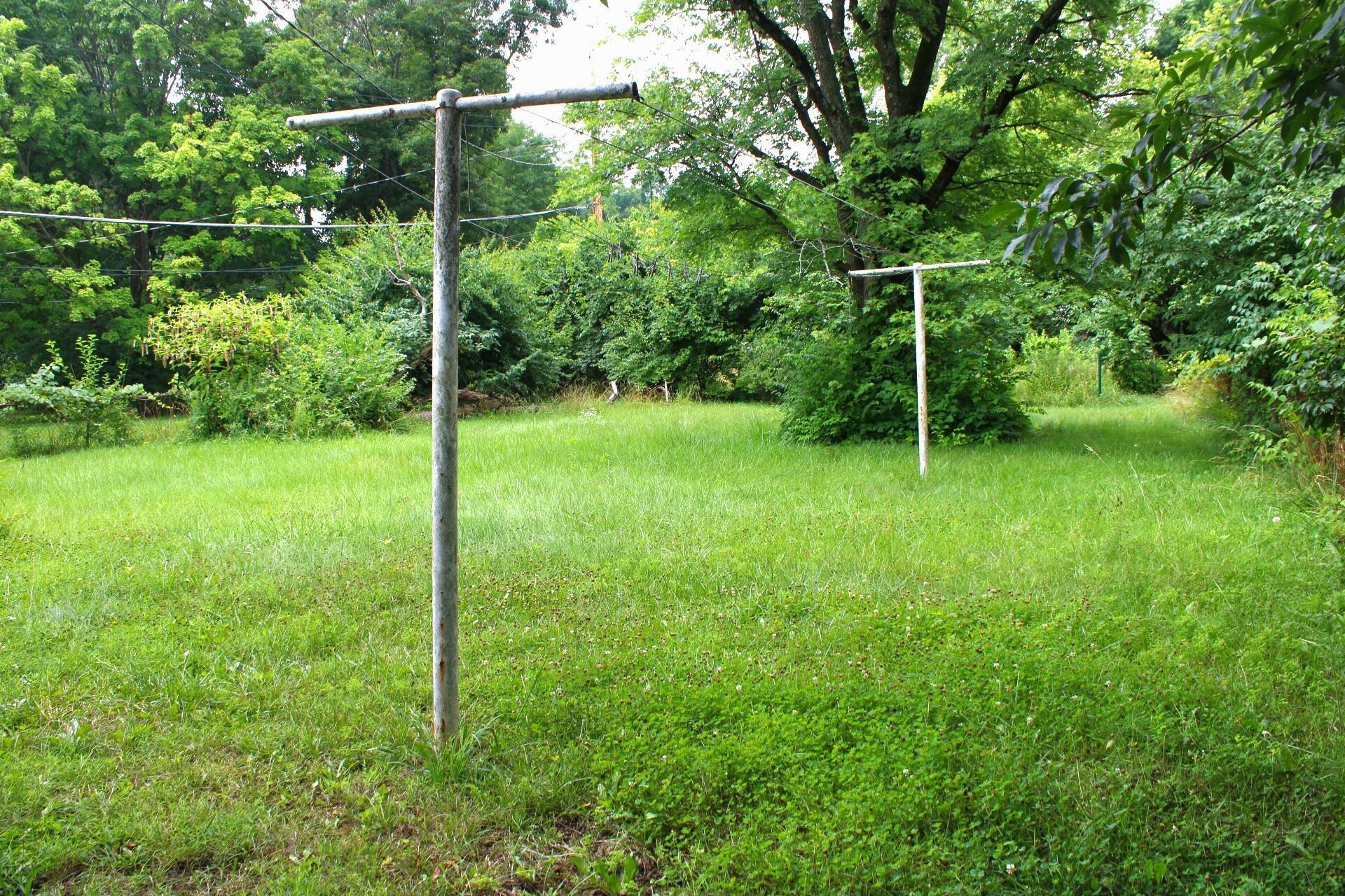 1183 Country Club Road Columbus, OH 43227 - Photo 22 of 24 Backyard