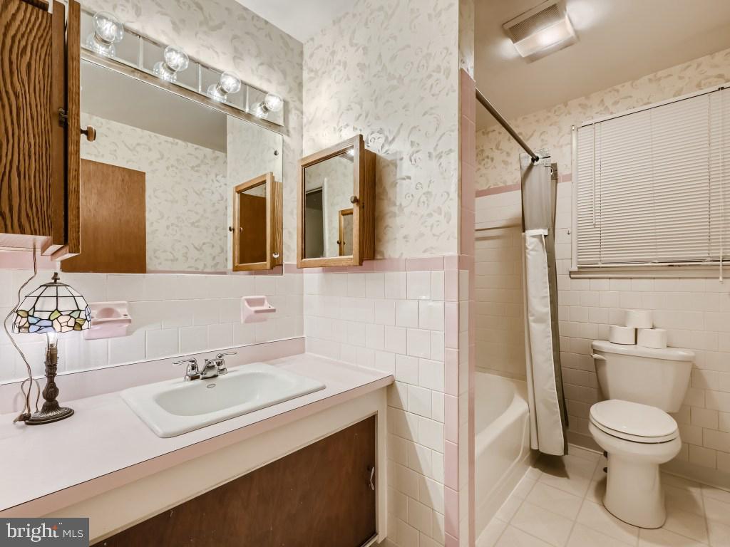 607 Plumtree Road Bel Air, MD 21015 - Photo 15 of 41 Full Bath with Tub-Shower Combination