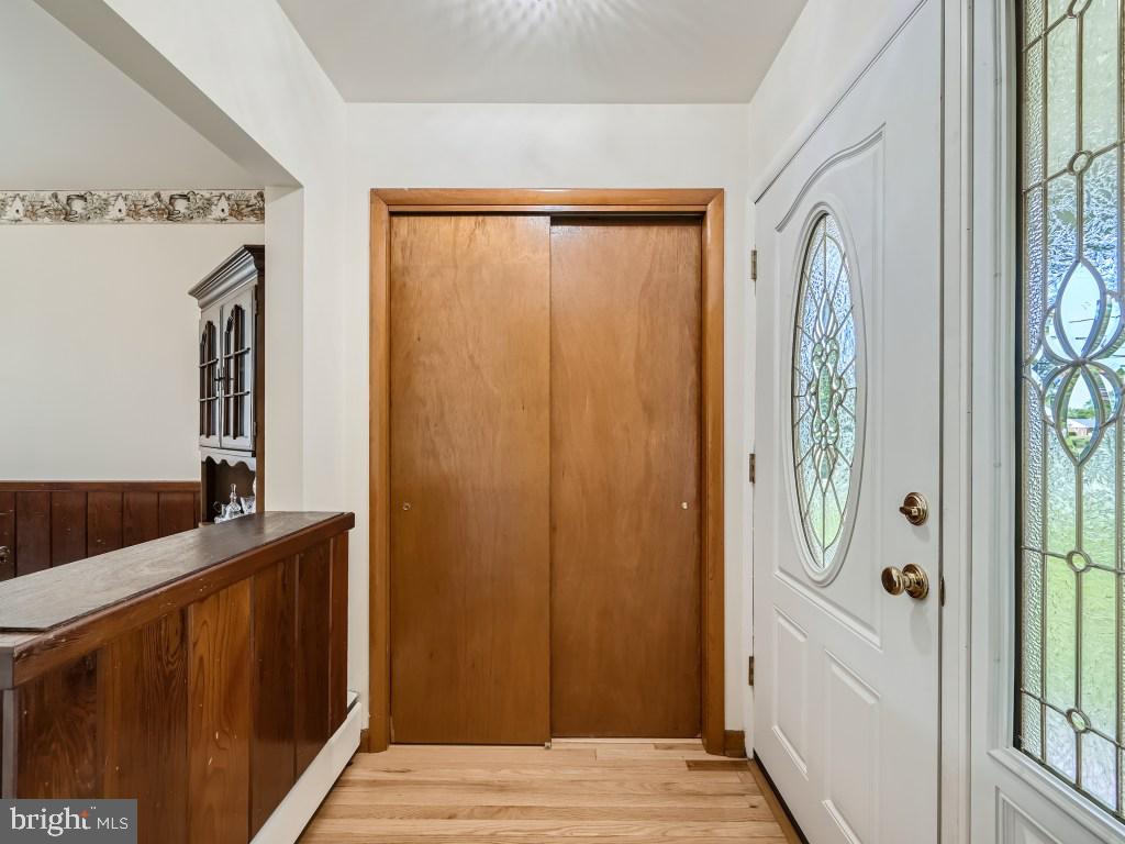607 Plumtree Road Bel Air, MD 21015 - Photo 4 of 41 Foyer & Closet