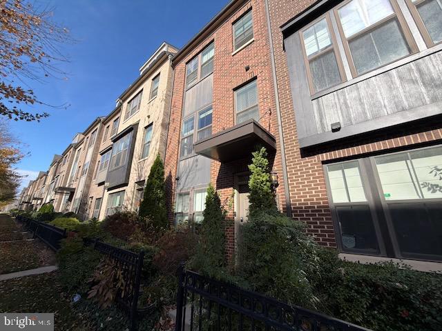4638 Woodberry Street Riverdale, MD 20737 - Photo 53 of 78 Charming townhomes with modern appeal.