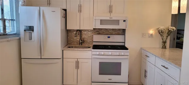 $279,900 | 229-15 87th Avenue, Unit 454 | Bellerose