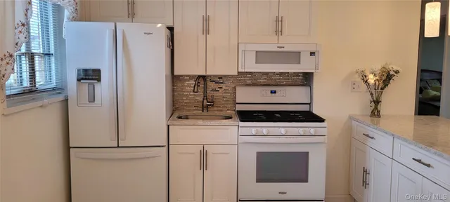 $279,900 | 229-15 87th Avenue, Unit 454 | Bellerose