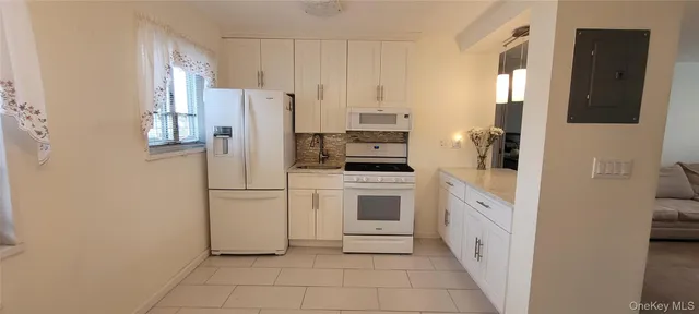 $279,900 | 229-15 87th Avenue, Unit 454 | Bellerose