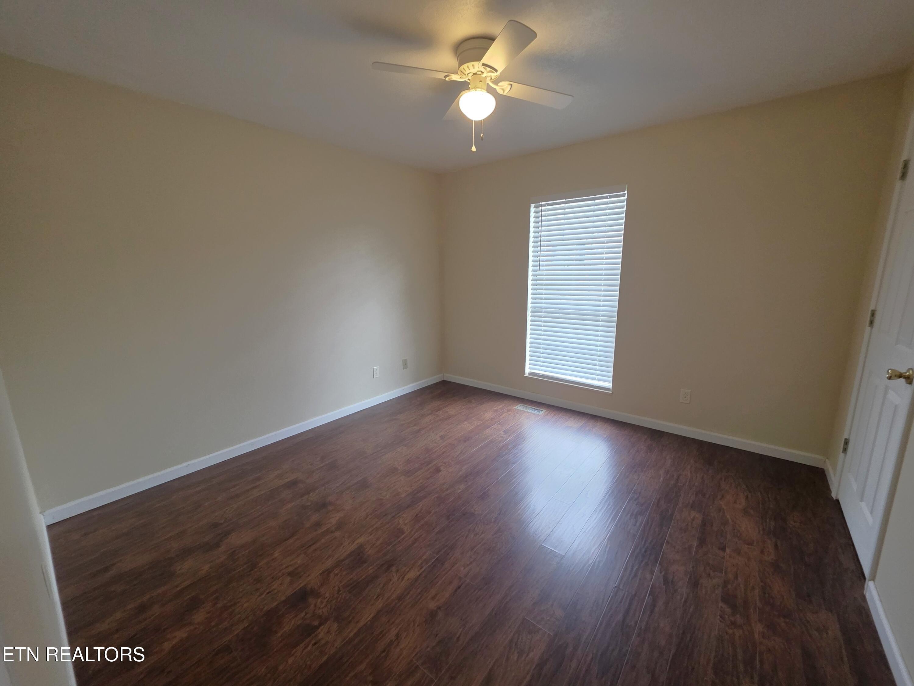 1750 Meadow Ridge Circle Sevierville, TN 37862 - Photo 15 of 25 Bedroom