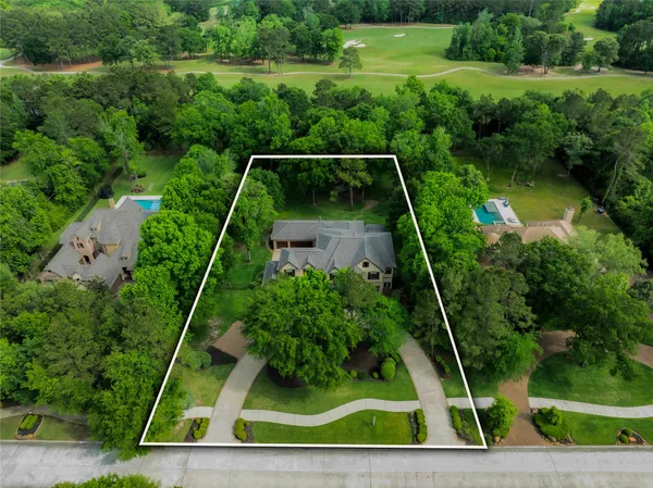 $1,220,000 | 117 Elk-Trace Parkway, Montgomery, TX 77316
