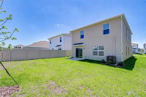 $2,700 | 32463 Weathered Oak Drive, Wesley Chapel, FL 33543