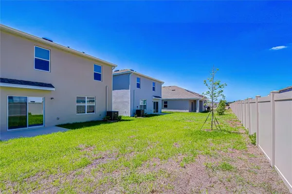 $2,700 | 32463 Weathered Oak Drive, Wesley Chapel, FL 33543