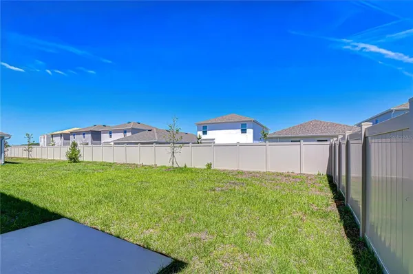 $2,700 | 32463 Weathered Oak Drive, Wesley Chapel, FL 33543