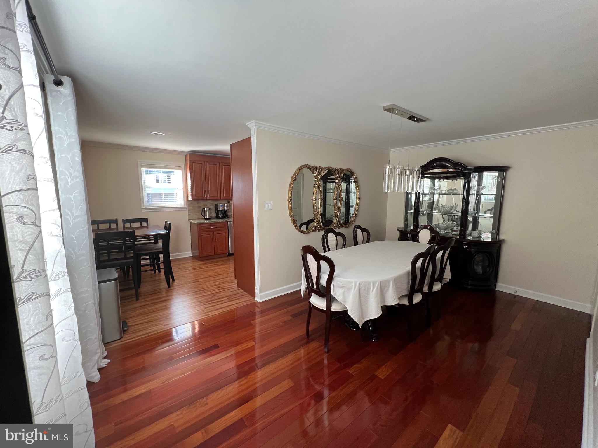 10921 Lockart Road Philadelphia, PA 19116 - Photo 13 of 26 Gallery Image 13