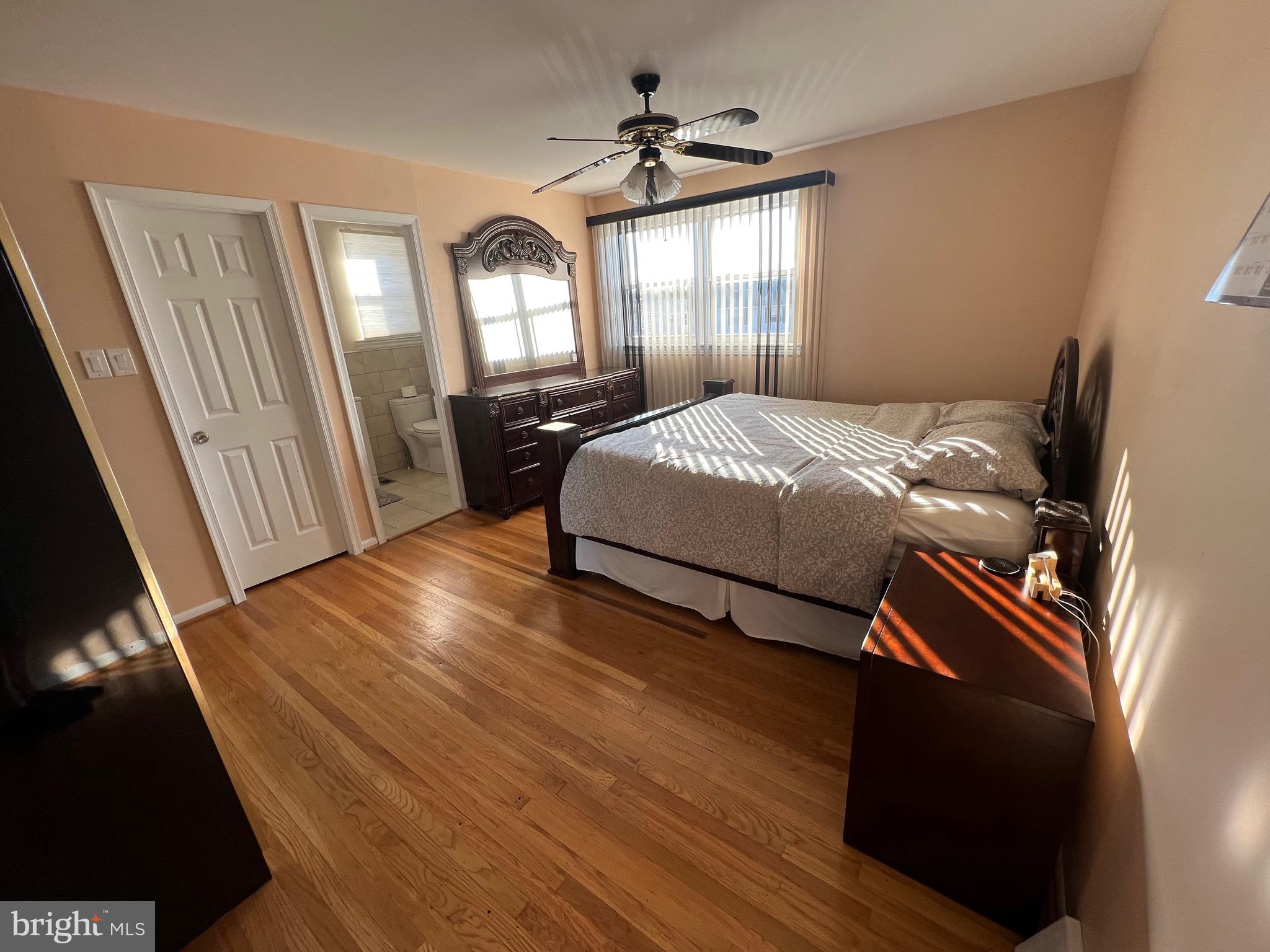 10921 Lockart Road Philadelphia, PA 19116 - Photo 16 of 26 Gallery Image 16