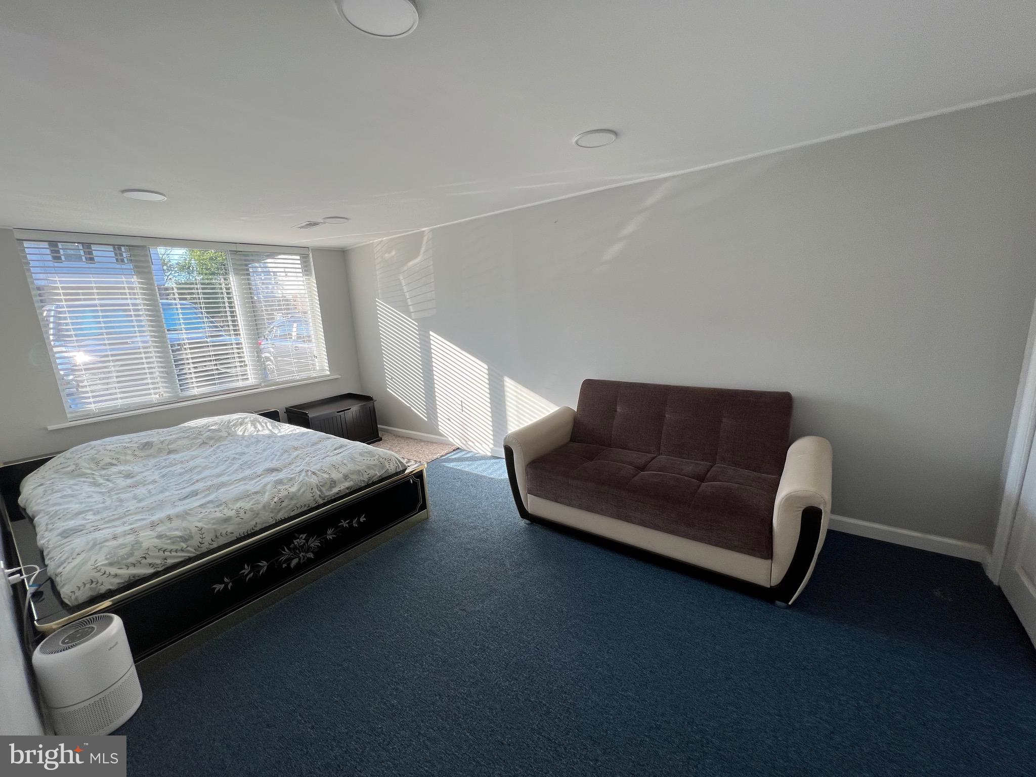 10921 Lockart Road Philadelphia, PA 19116 - Photo 19 of 26 Gallery Image 19