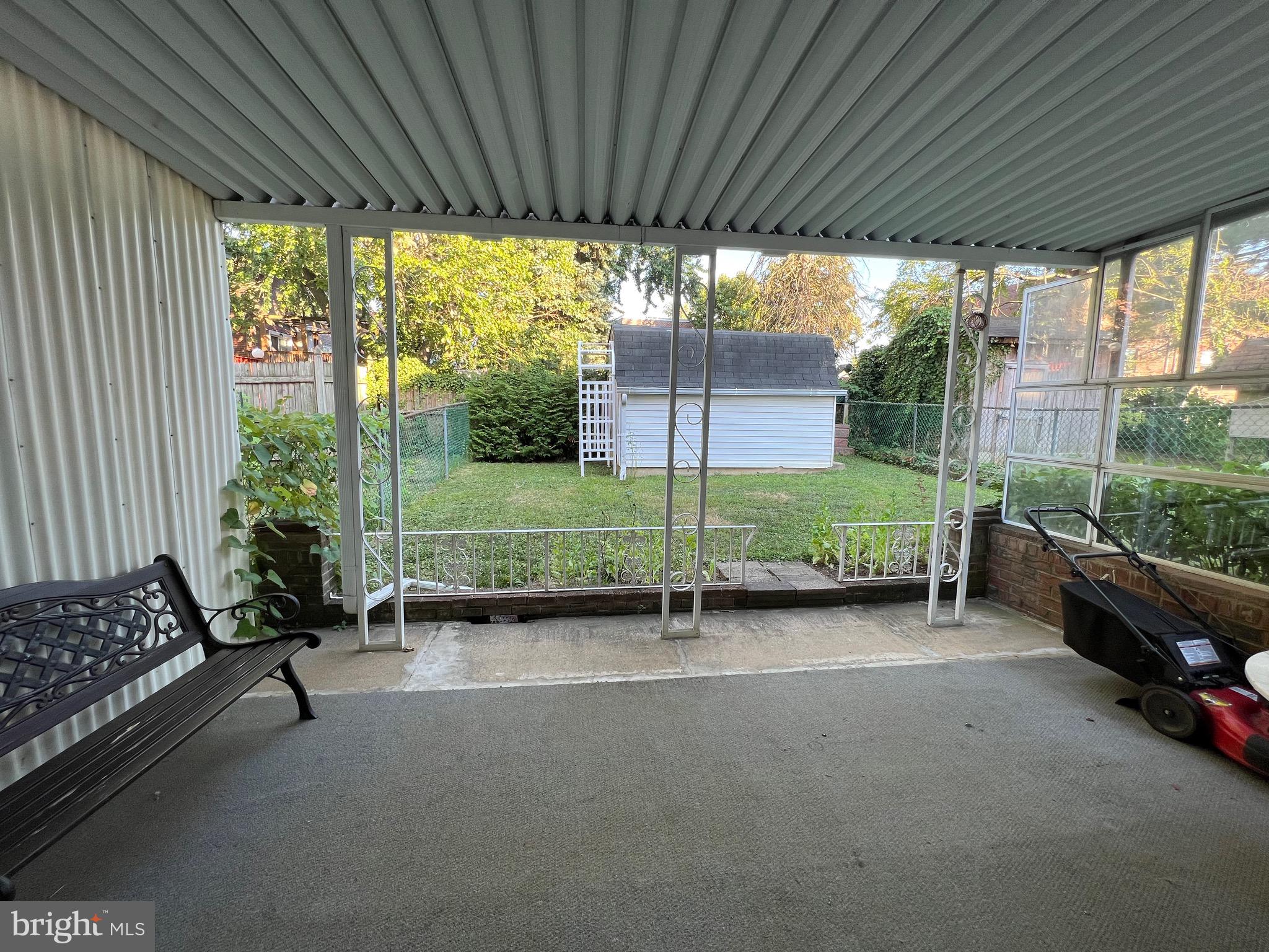 10921 Lockart Road Philadelphia, PA 19116 - Photo 25 of 26 Gallery Image 25