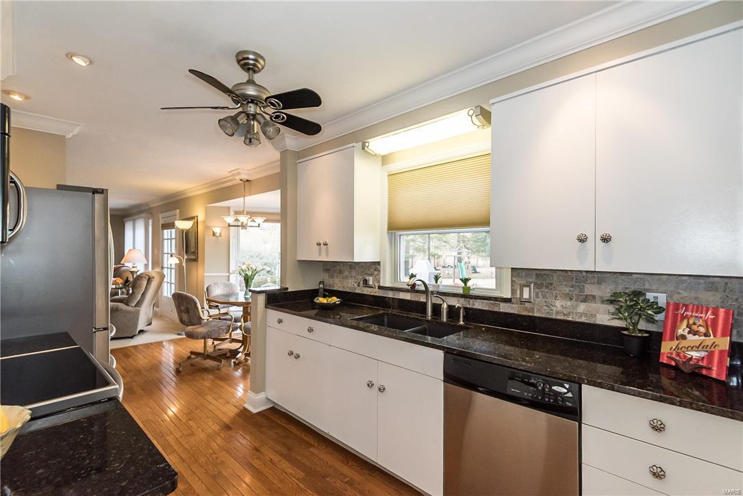 2235 North Ballas Road St. Louis, MO 63131 - Photo 14 of 44