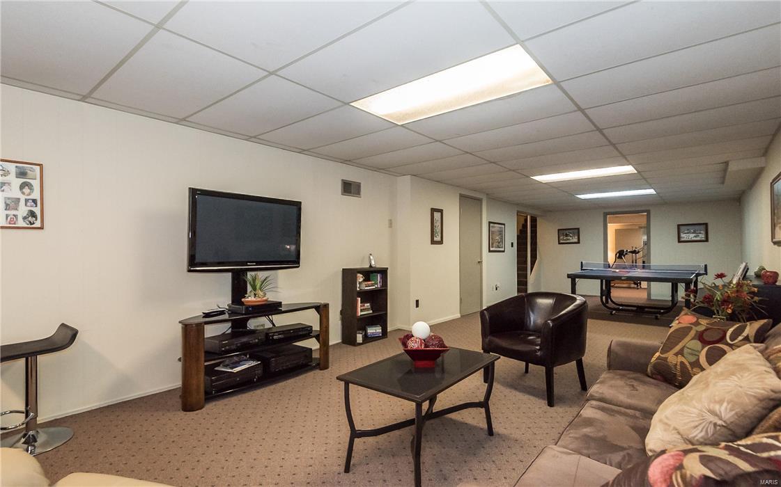 2235 North Ballas Road St. Louis, MO 63131 - Photo 32 of 44