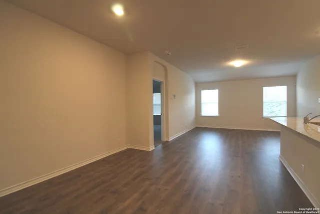 $1,700 | 14207 Minette Loop, San Antonio, TX 78253