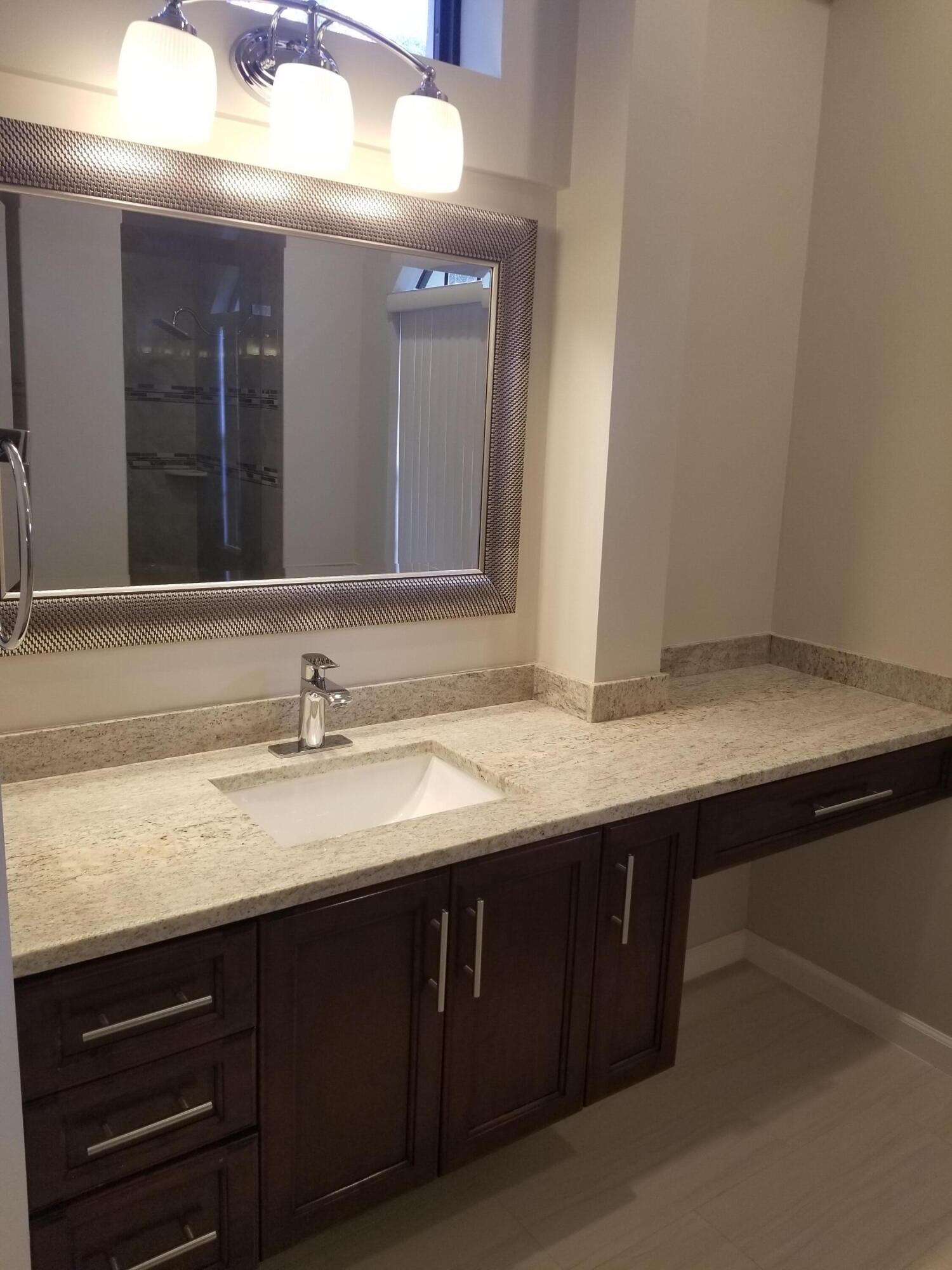 8709 Man O War Road Palm Beach Gardens, FL 33418 - Photo 17 of 27 Master Bath