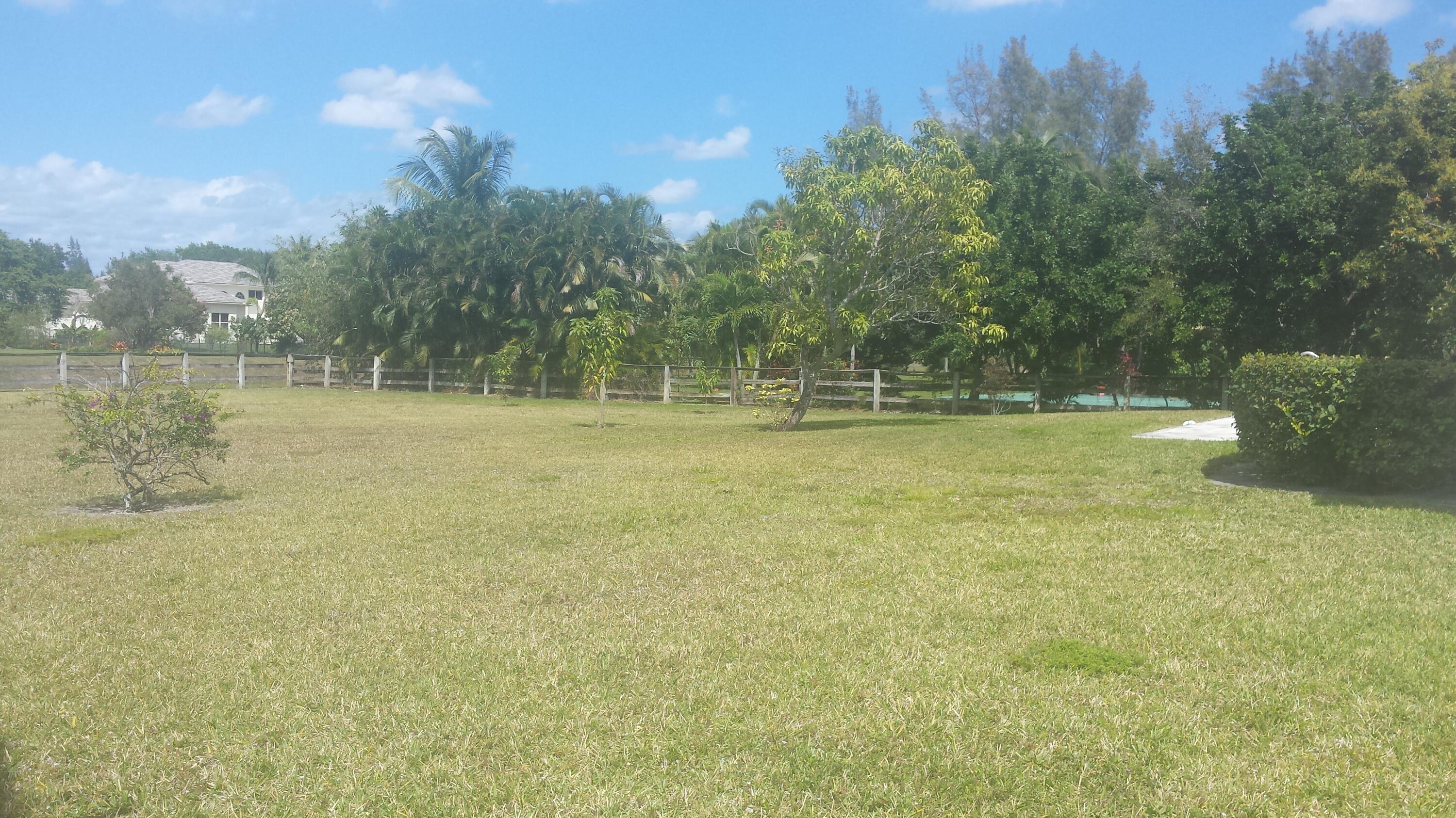 8709 Man O War Road Palm Beach Gardens, FL 33418 - Photo 19 of 27 Yard