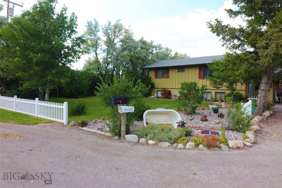 1141 Webster Lane Dillon, MT 59725 - Photo 1 of 1 Gallery Image 1