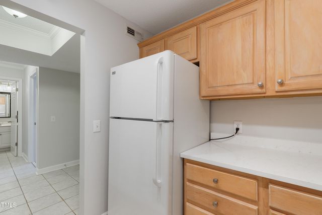 $370,000 | 1101 Parkridge Lane, Unit 305, Raleigh, NC 27605